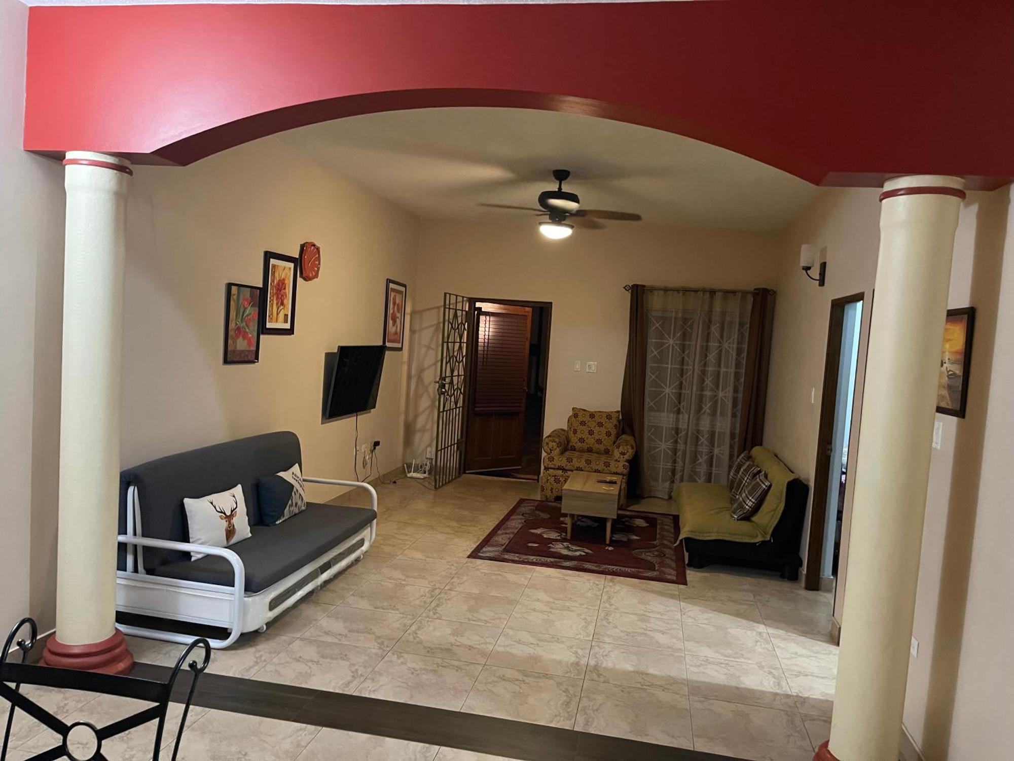 Le Quad - One Bedroom & Studio Apt - Private, Spacious & Secured 金斯敦 外观 照片